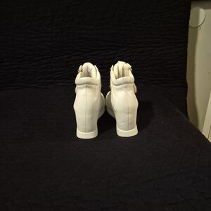 Shoe Dazzle White Sneakers